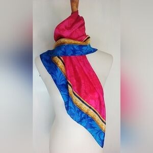 HOT PINK FLORAL VINTAGE ECHO SCARF